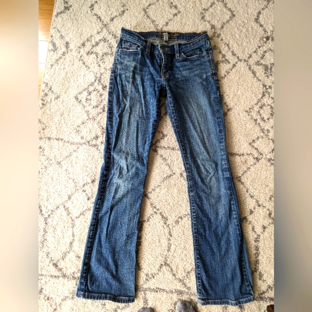 Boot cut jeans